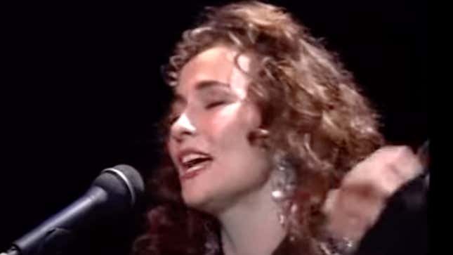 Laura Lynch performing with the Dixie Chicks in 1992